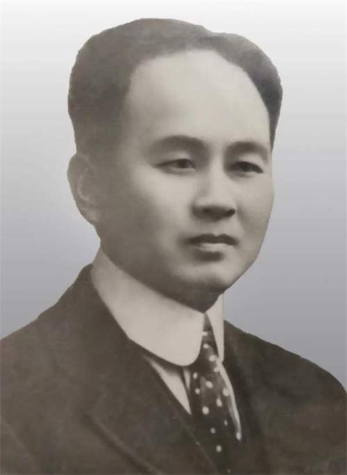向振熙晚年寡言少语，多受毛主席照顾，离世后主席亲自发电报哀悼。1962年冬季，受