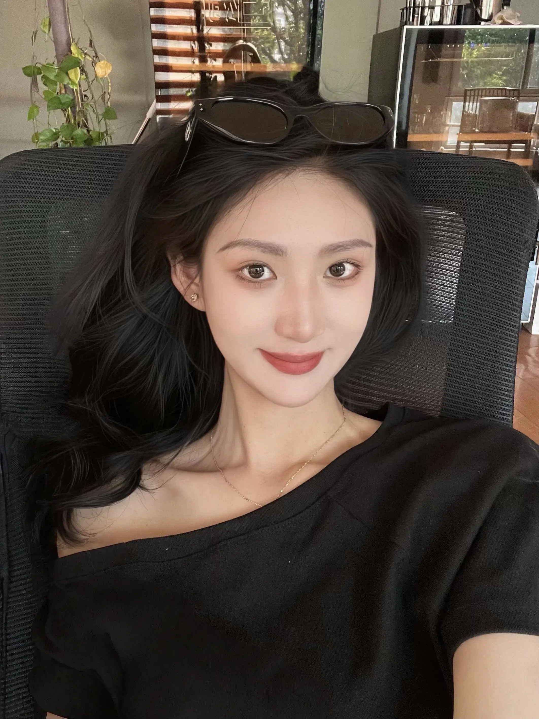 🕶️。