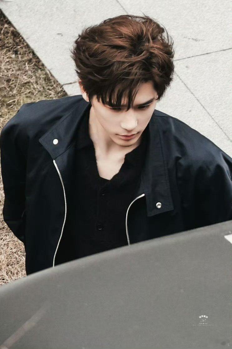 章若楠王安宇新剧开机章若楠王安宇新剧 《想把你和时间藏起来》今日开机！章若楠王安