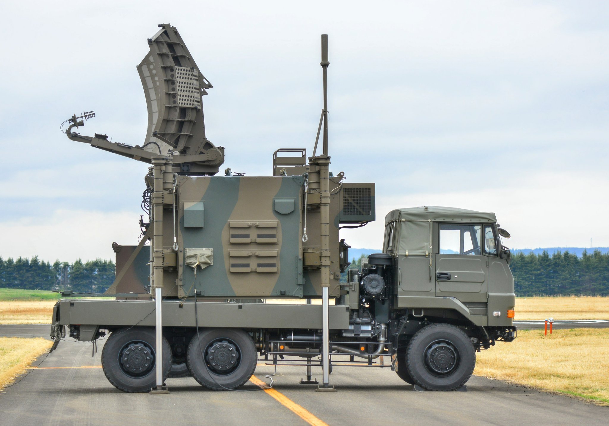 每天认识一件兵器 日本陆上自卫队 JTPS-P14型机动放空雷达该雷达于2020