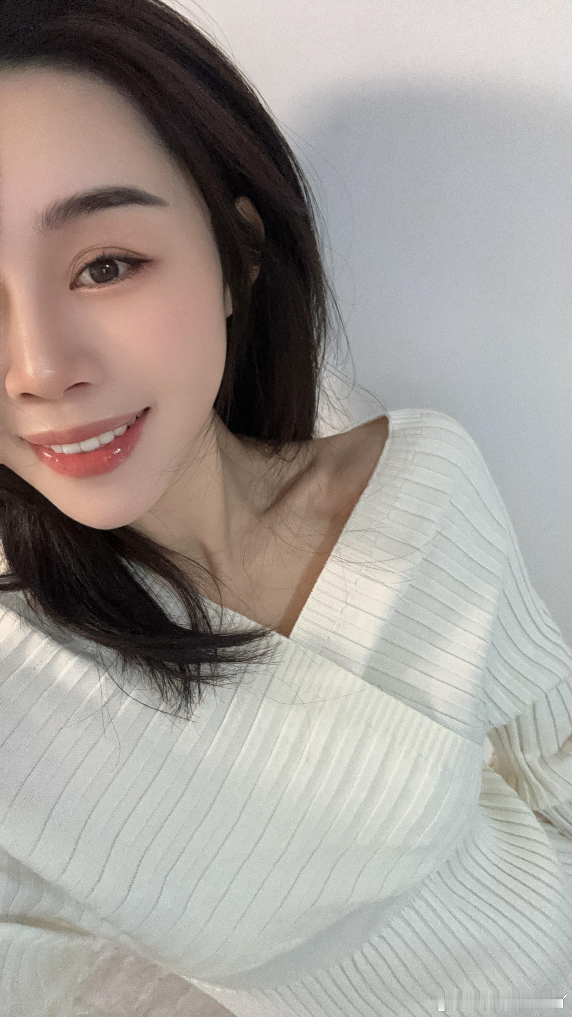 自拍妆容分享今日妆容