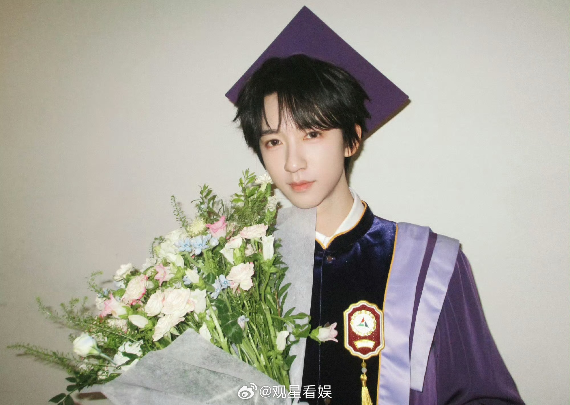 贺峻霖的平均学分绩点贺峻霖不愧是团内学霸，谁说鱼和熊掌不可兼得，他是怎么做到把工