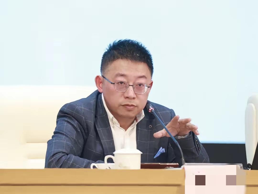 日韩为何与我国不和？复旦教授戳破真相：不是恨我们，是恨美国压不住中国！
 
日本