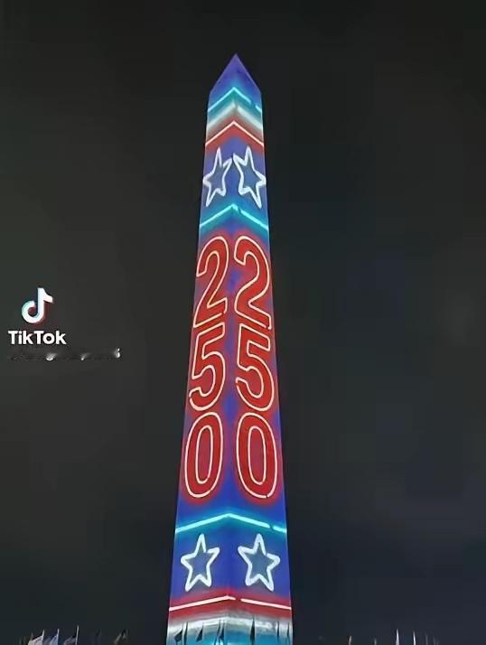 百年巧合！美国250周年的中文荒诞宿命

2026年，恰逢美国建国250周年。1