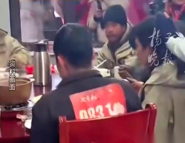 要我说，这比赛最难的环节，根本不是饿41天。
而是喝完鸡汤、住进独栋小别墅5天后