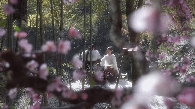 #疑似大梦归离官配婚后生活# 大梦归离官配的甜蜜花絮来袭！远文其详的爱情故事在其