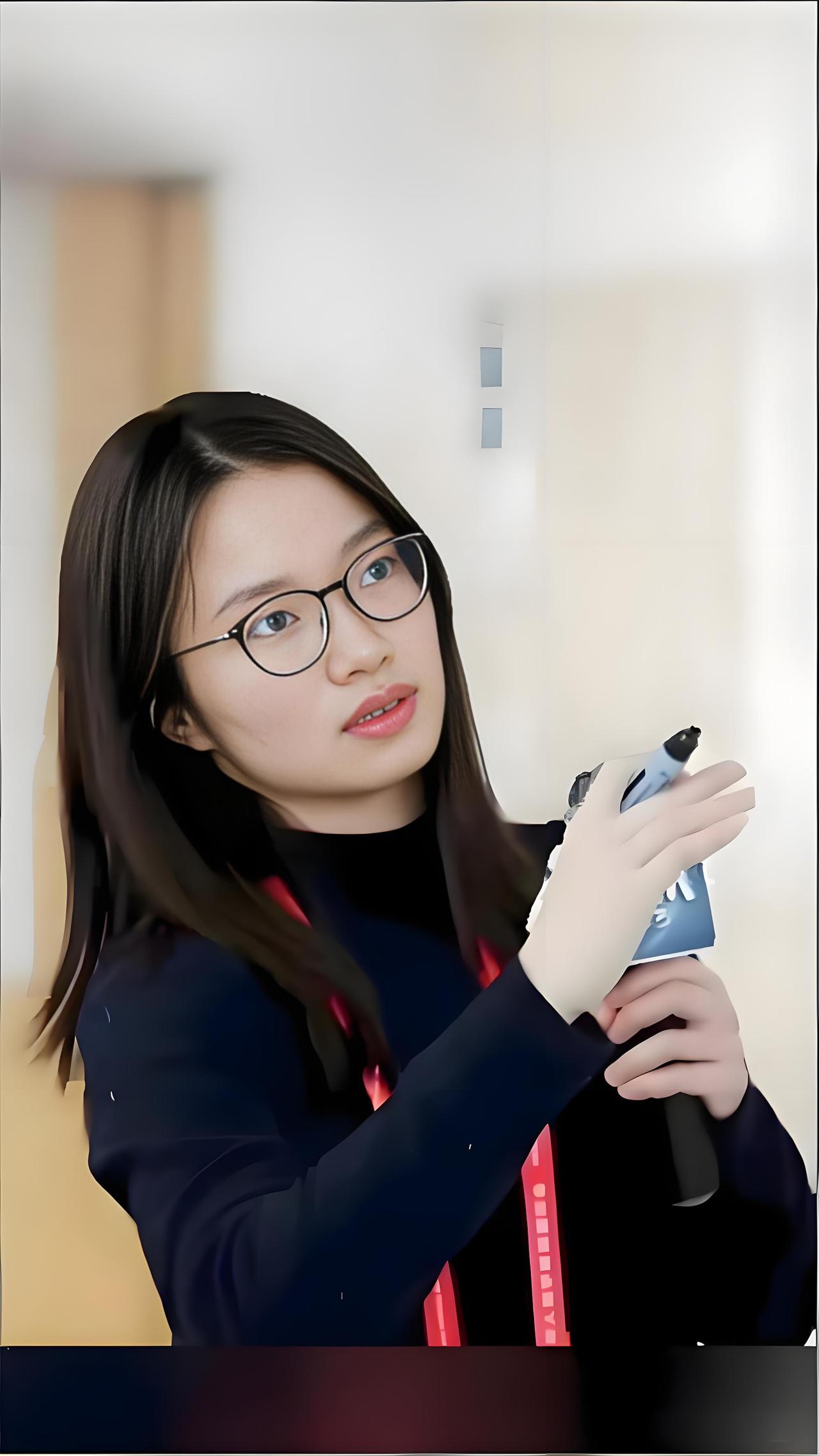 10月28日，34岁中国数学家王虹接连斩获2025年塞勒姆奖与ICCM数学奖金奖