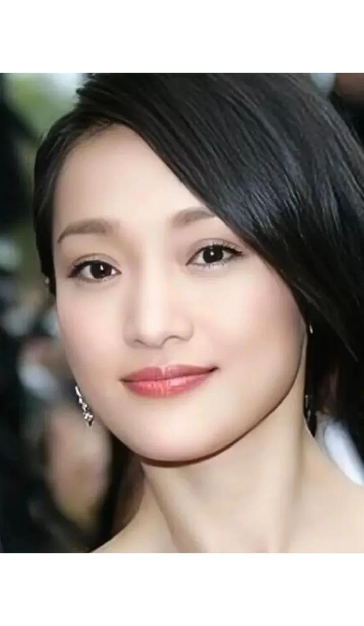 周迅古装剧后“娘娘”上身，沉浸式演技令人叹服

周迅在完成一部古装大戏后，竟久久