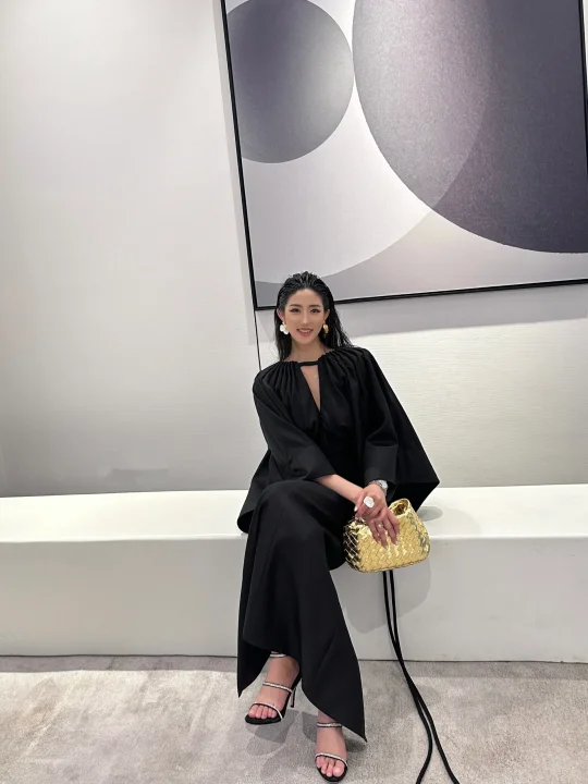 湿发了 👩🏻‍🦱