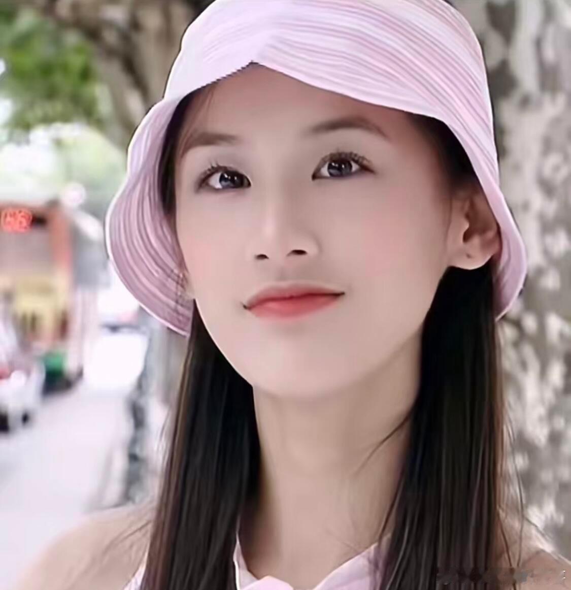 #黄圣依 纯元活着的版本#早期的黄圣依真的很惊艳[鼓掌][鼓掌]早期的黄圣依真的