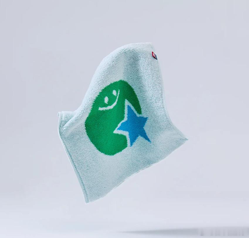 【全家推出官方周边商品】随着全家首家旗舰店“FAMIMA PARK AZABUD