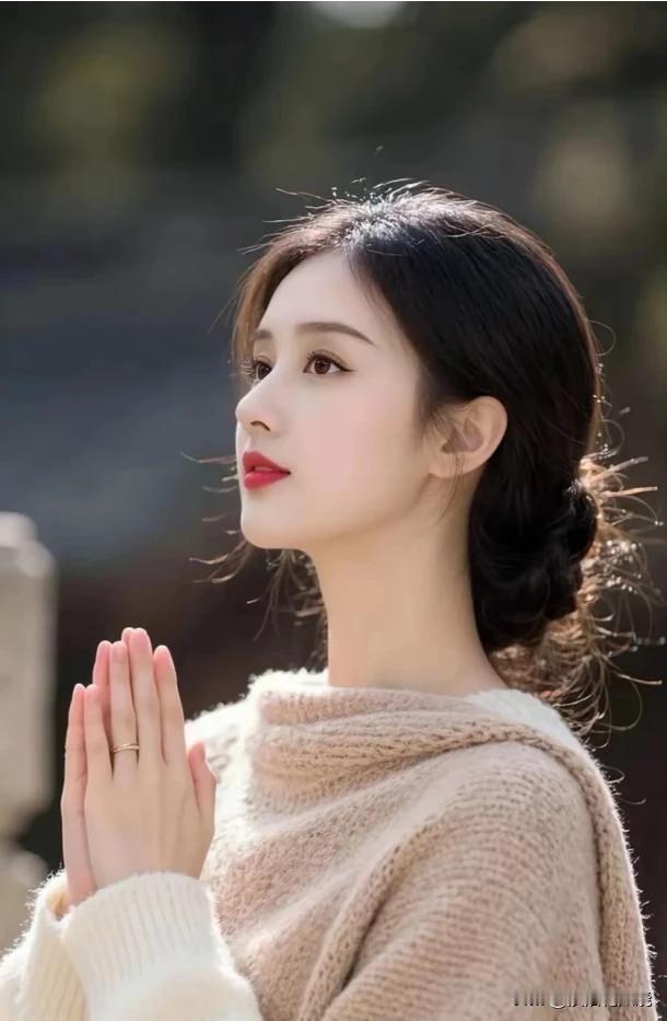 上联: 浊酒一杯盼和弦
下联: 残灯半盏忆知音