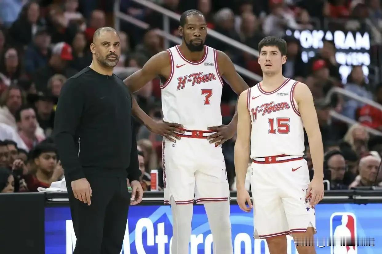 绝境变阵！乌度卡放话：KD若不打，谢泼德+伊森直接提上首发！

火箭G3生死战前