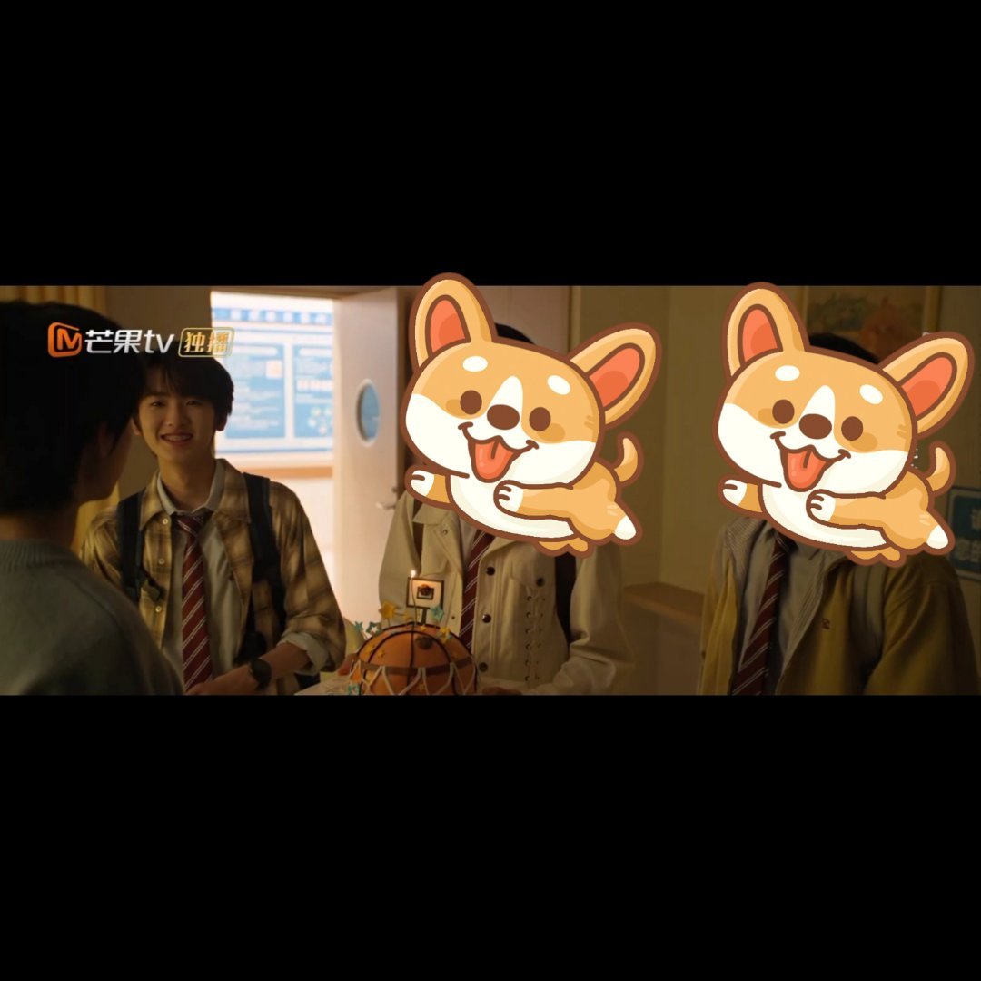 浩宇一进来就盯着看、哎哟、 