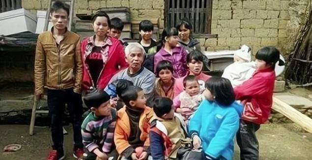 在商洛，都把商南县一村民当年逃避计划生育，生了10个孩子传的很神奇。在2000年