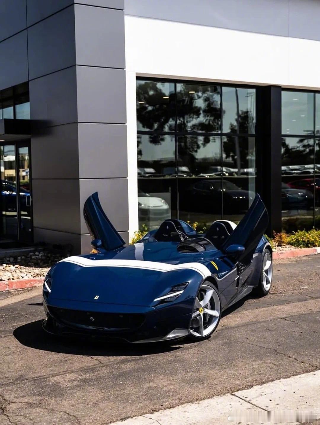 Ferrari Monza SP2，要啥有啥的车，就差个驾驶员（我本人） ​​​
