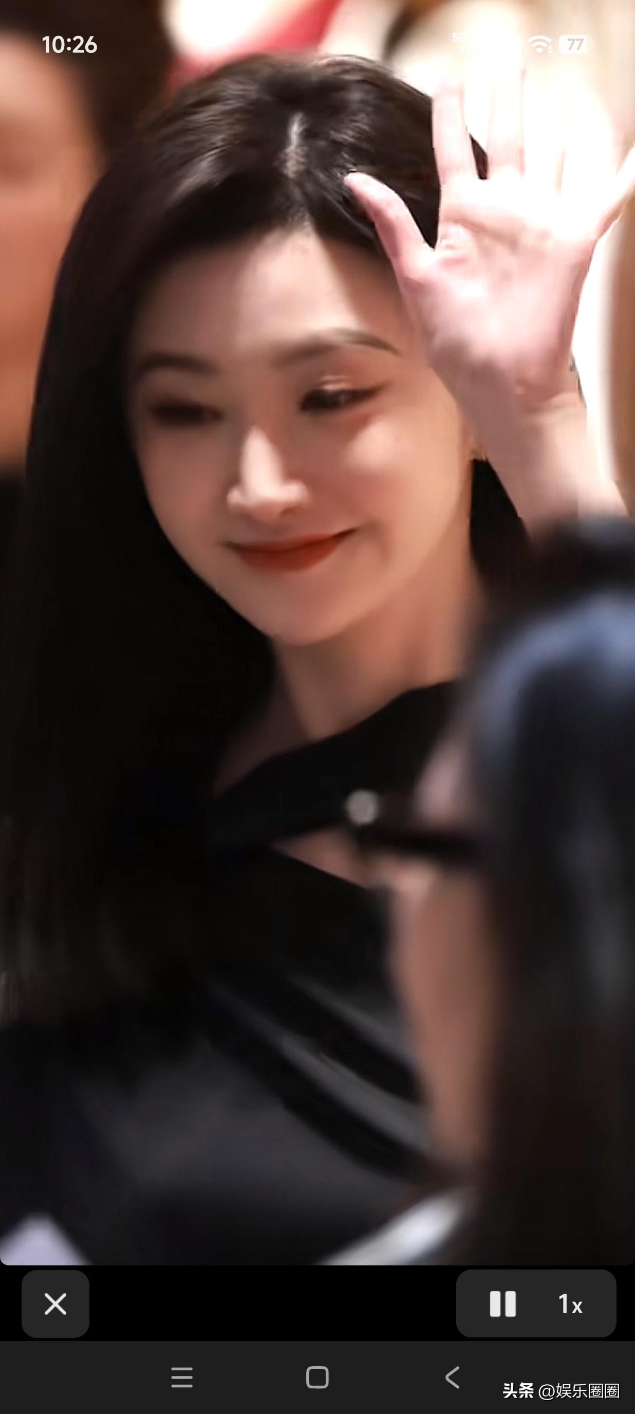 读完小作文，只觉甜宛如高岭之花，愈发爱她了可咋办。

就是钟情这种带劲儿的女子，