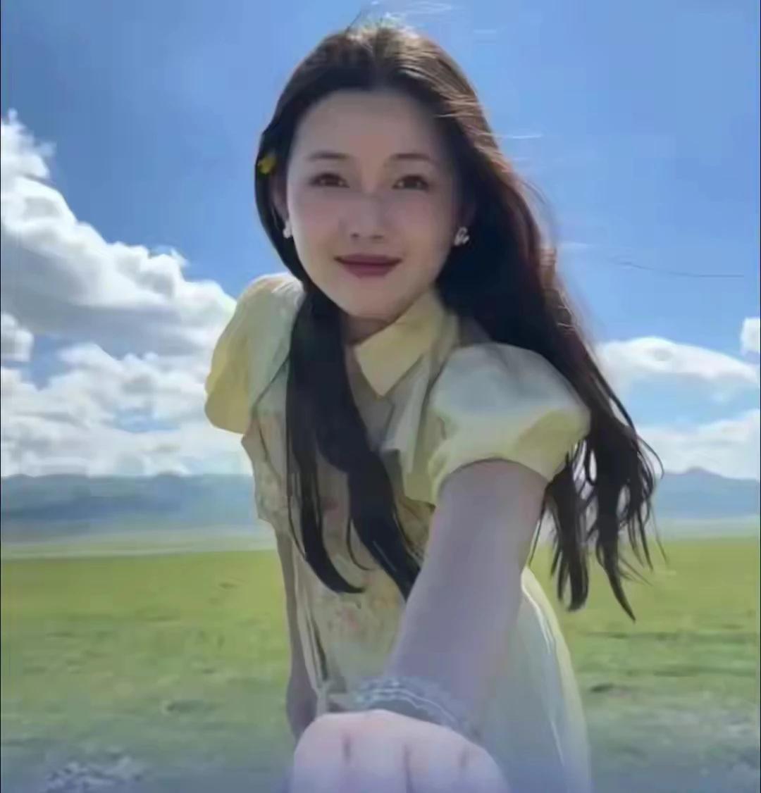 24岁女生因为长得像大S被大家关注，她回应说：