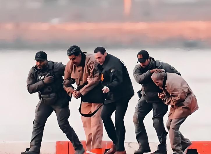 美军没发一枪，委内瑞拉整套防空系统就倒下了！很多人以为，是武器不行，错了！真相是