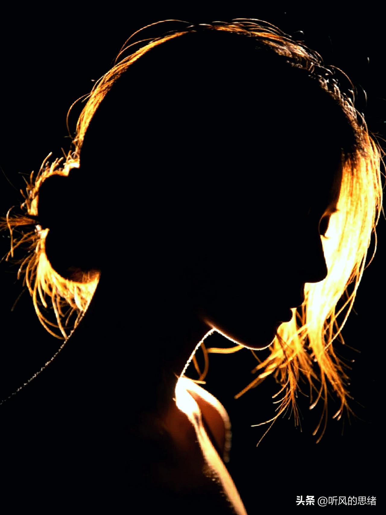 人生开挂秘诀：“反着来”！

强求不来？立刻松手说“我不要了”！想不明白？倒头就