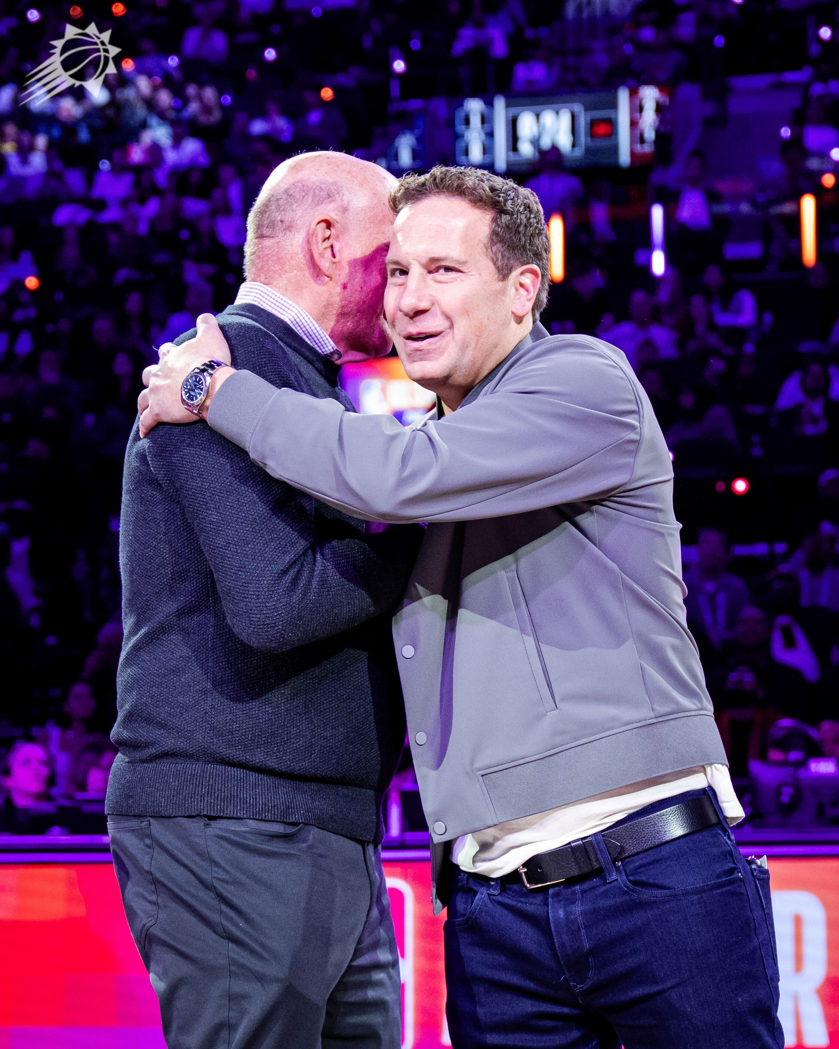 两位老板在聊什么呢🤔菲尼克斯太阳 ｜旭日东升