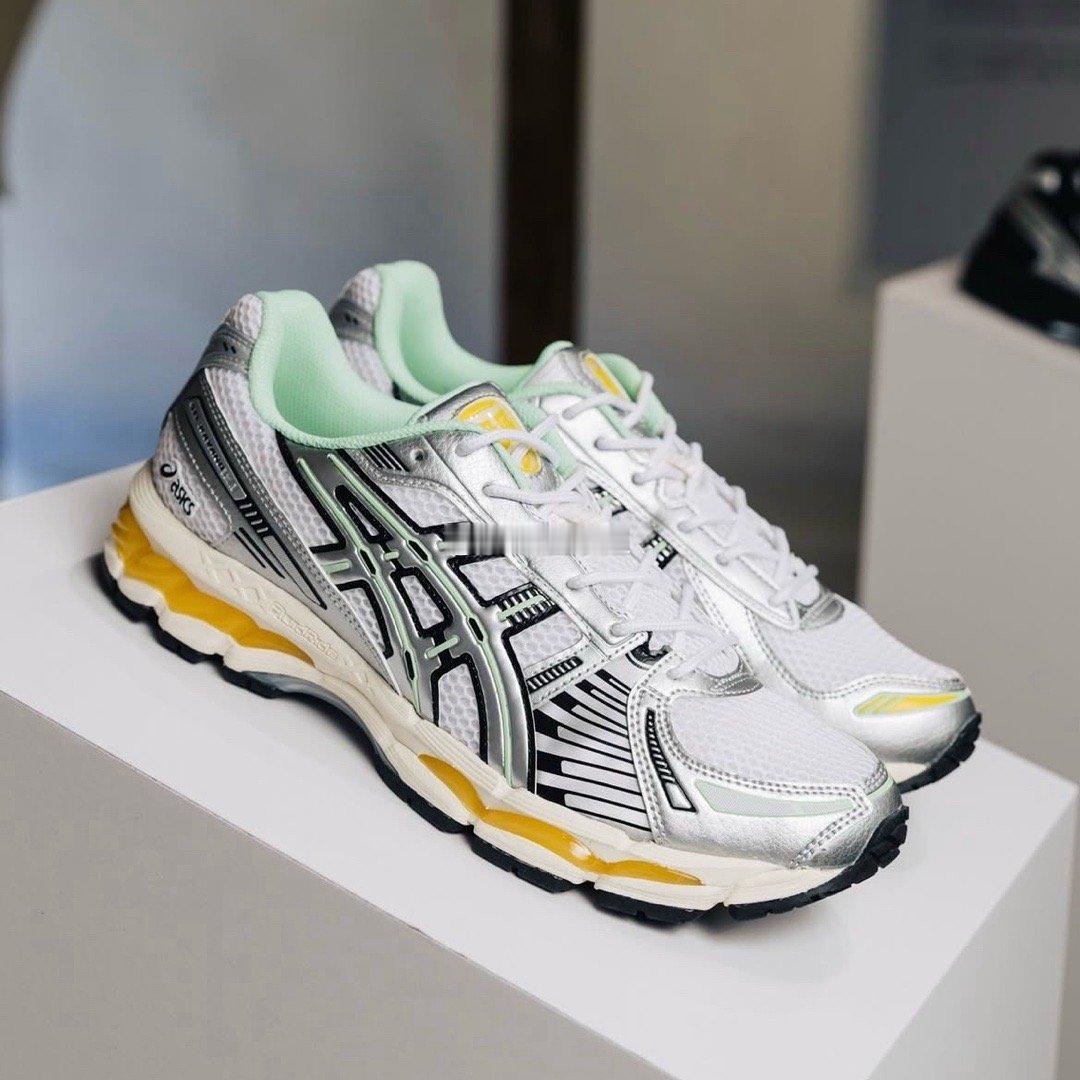说到慢跑鞋界的绝对霸主，ASICS绝对当仁不让！尤其GEL-KAYANO系列更是