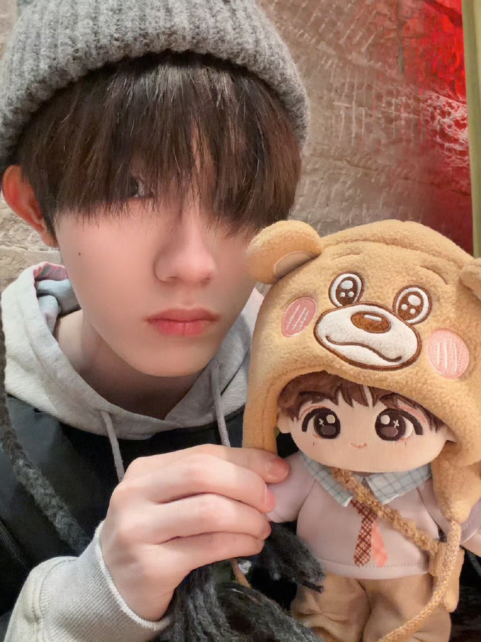 苏新皓与崽汁同行的一天苏新皓与崽汁同行的一天 