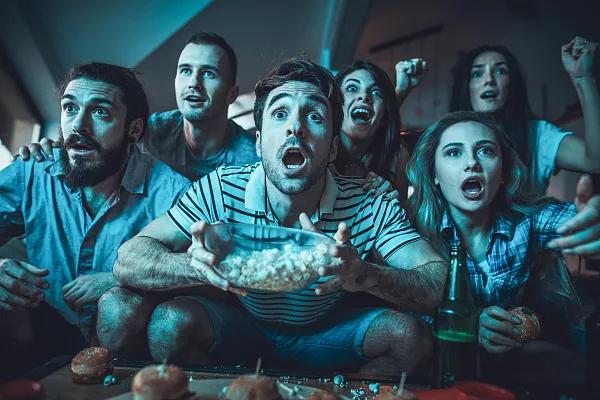 心源性猝死！喜欢熬夜看球的要注意了

考研名师张雪峰因心源性猝死抢救无效去世，年