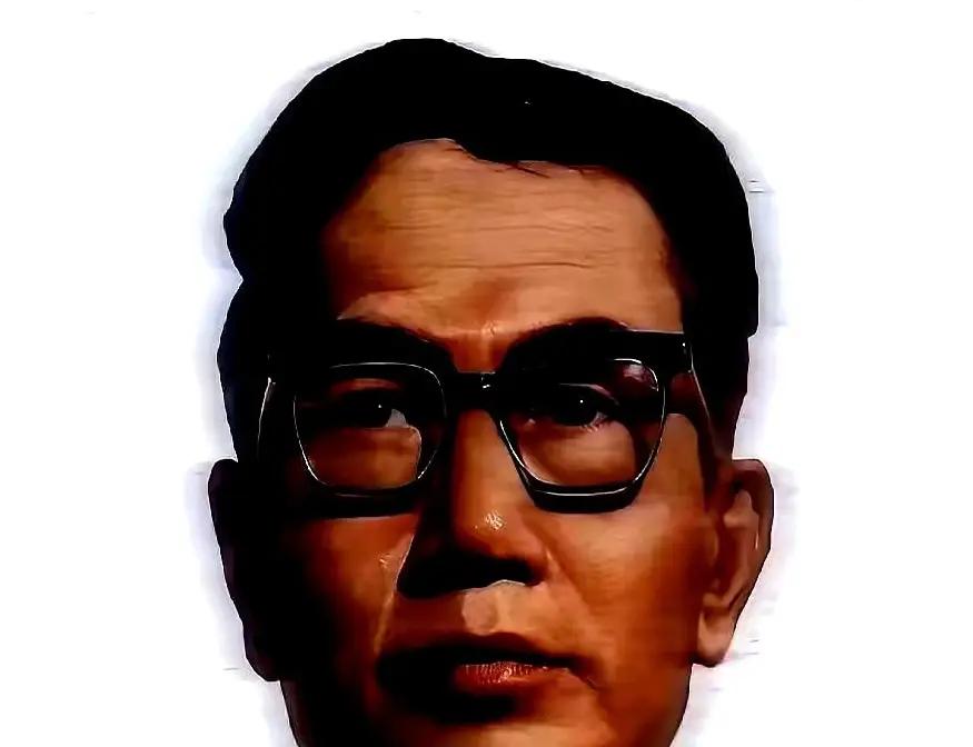 名校教授解万英深夜留下一句刺骨诤言：“为少数人谋取暴利，不用经济学家；让多数人共