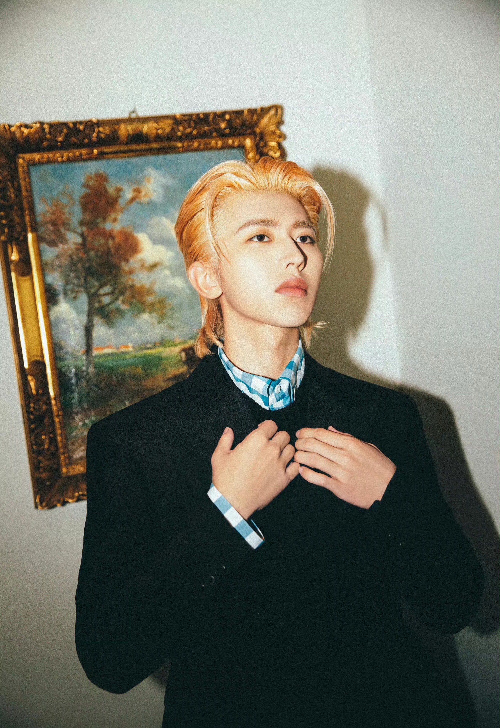 蔡徐坤  cxk原创音乐制作人蔡徐坤 cxk蔡徐坤新专辑kun “花会凋谢 但我