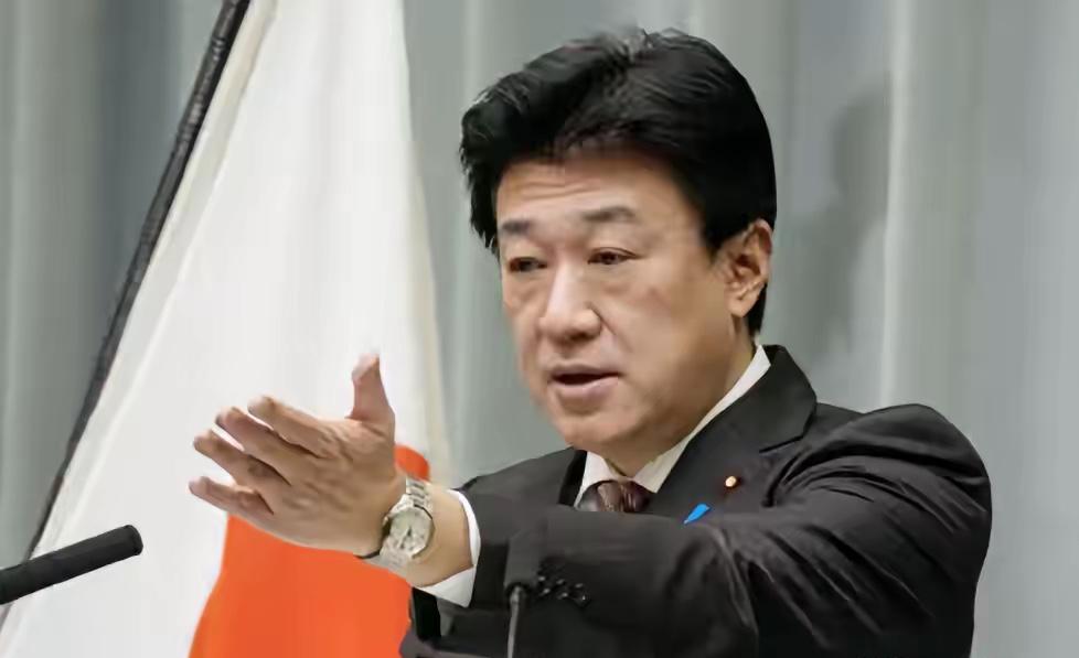 6月10日，日本官房长官木原稔对外透露，中方两艘海警船进入琉球群岛进行巡航执法，