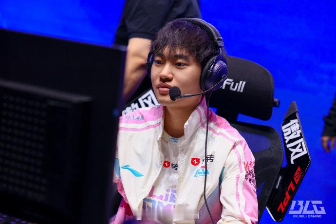 BLG拿到三连胜BLG 2-0 WBG：完全表演局，BLG全员发力碾压速通取胜！