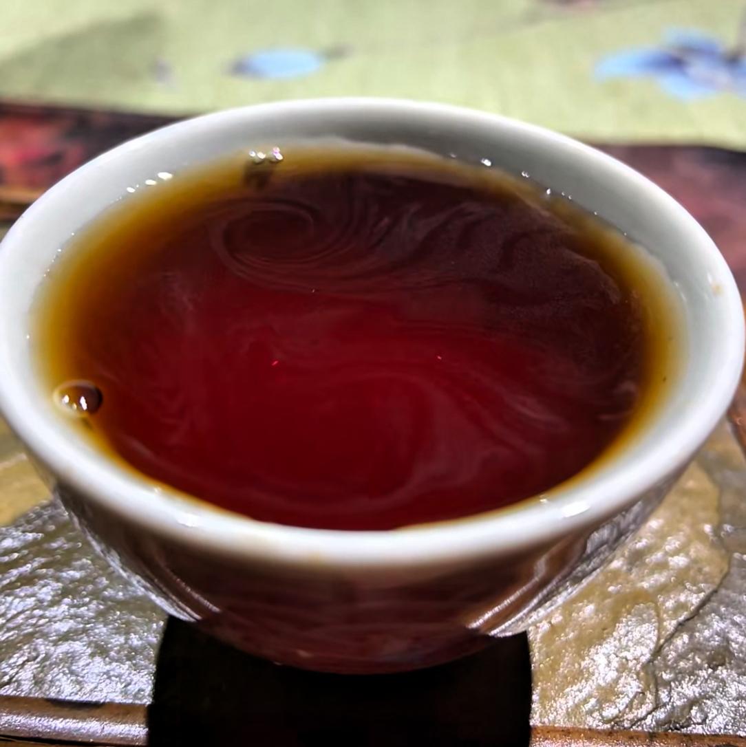 “用体感去衡量一款普洱茶的品质”，其实很扯。如果真想打嗝，就去大口喝可乐，如果想