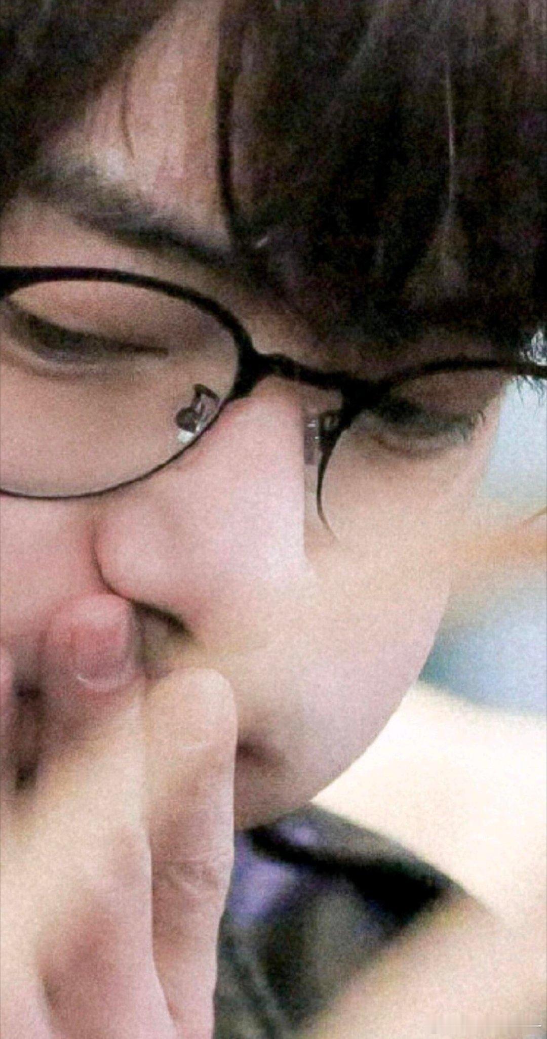 像肖战这种奶团子 我啊呜就是一口[流鼻血][流鼻血] ​​​
