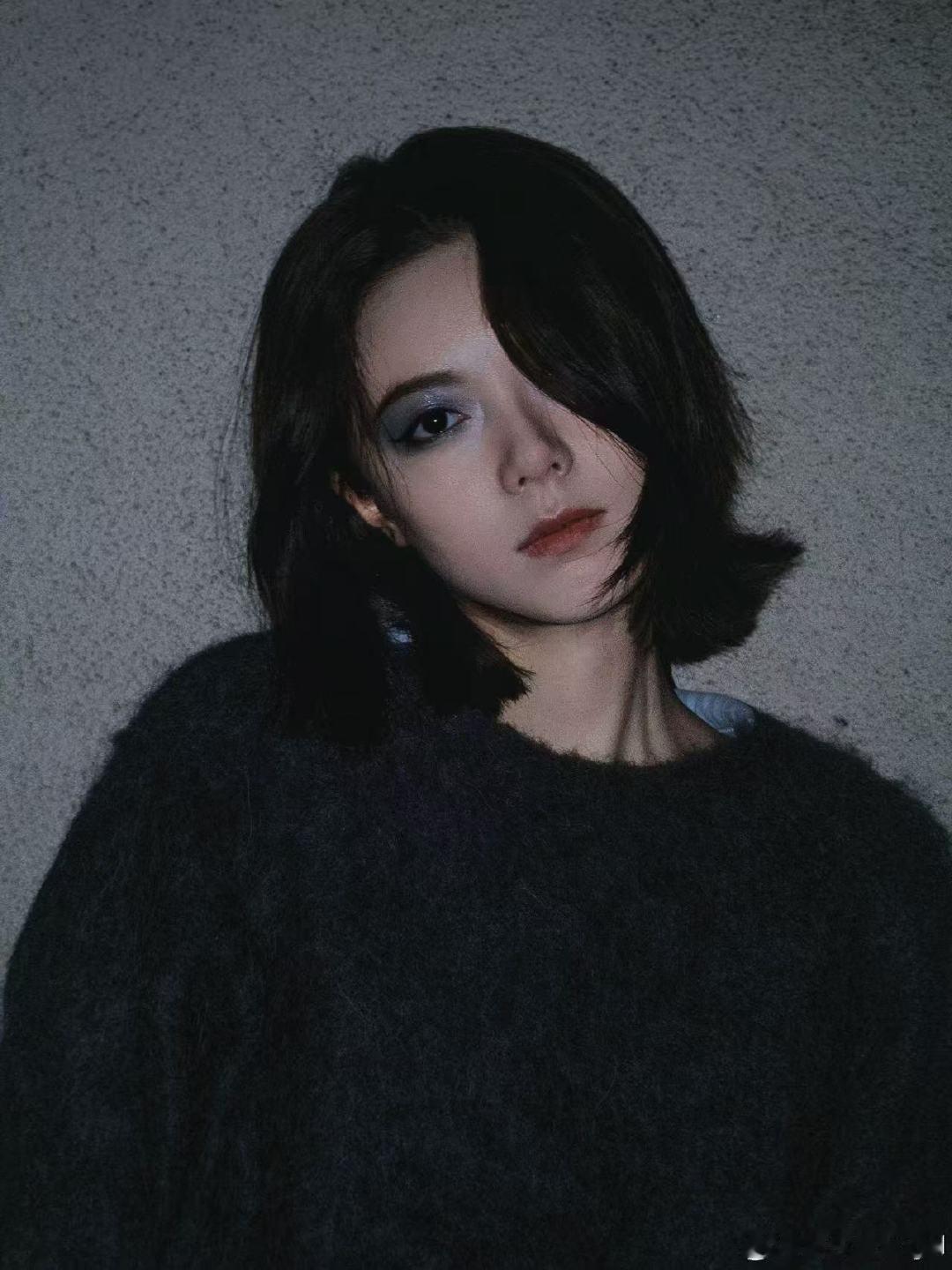 赵今麦恶女风赵今麦银河眼妆好酷的麦 