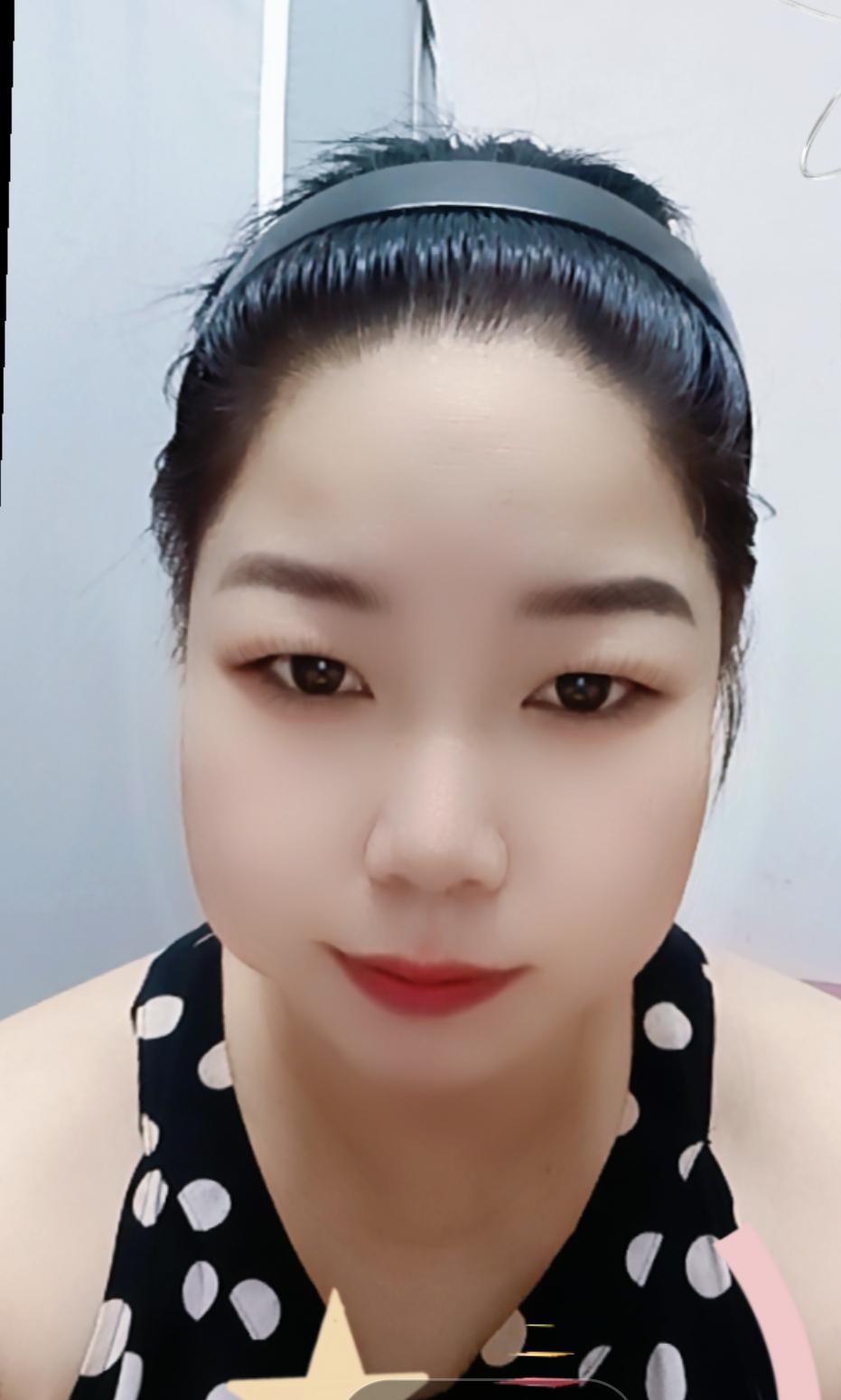 大家好，我是七姐，很多网友都说你不结婚，你不想要一个孩子吗？可能我的思想比较传统