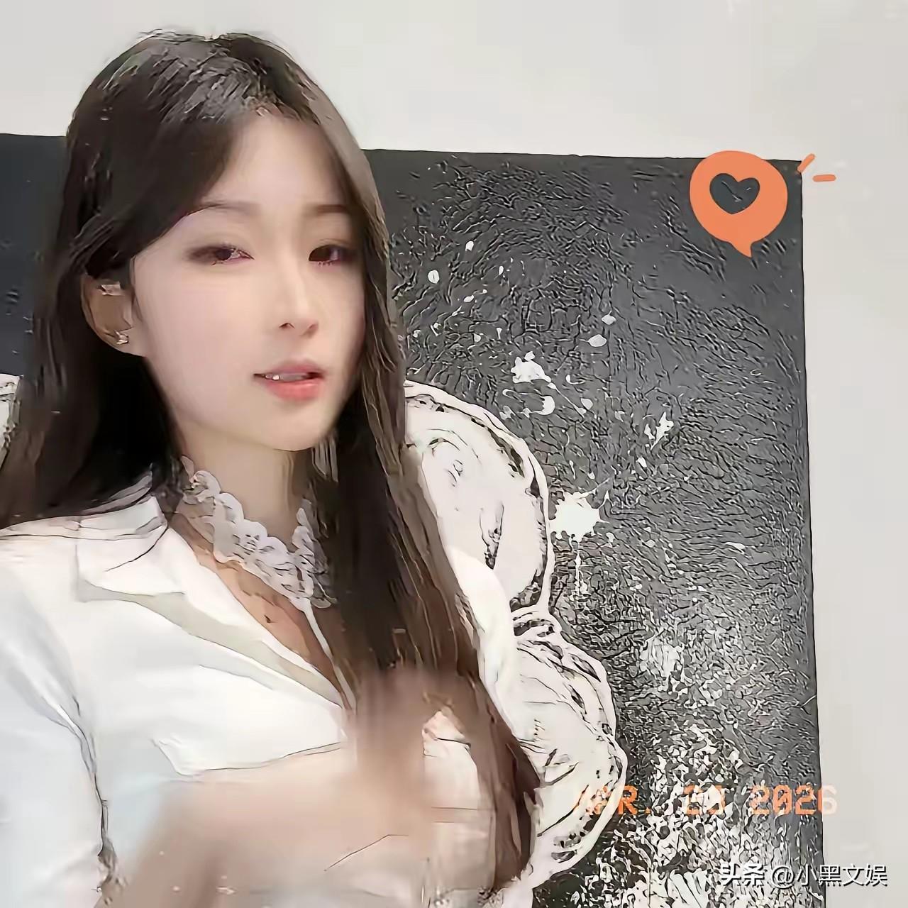 湖南祁东某职业中专女教师这个事情，怪不得可以短短几个月就搞了24万元。
那长得可