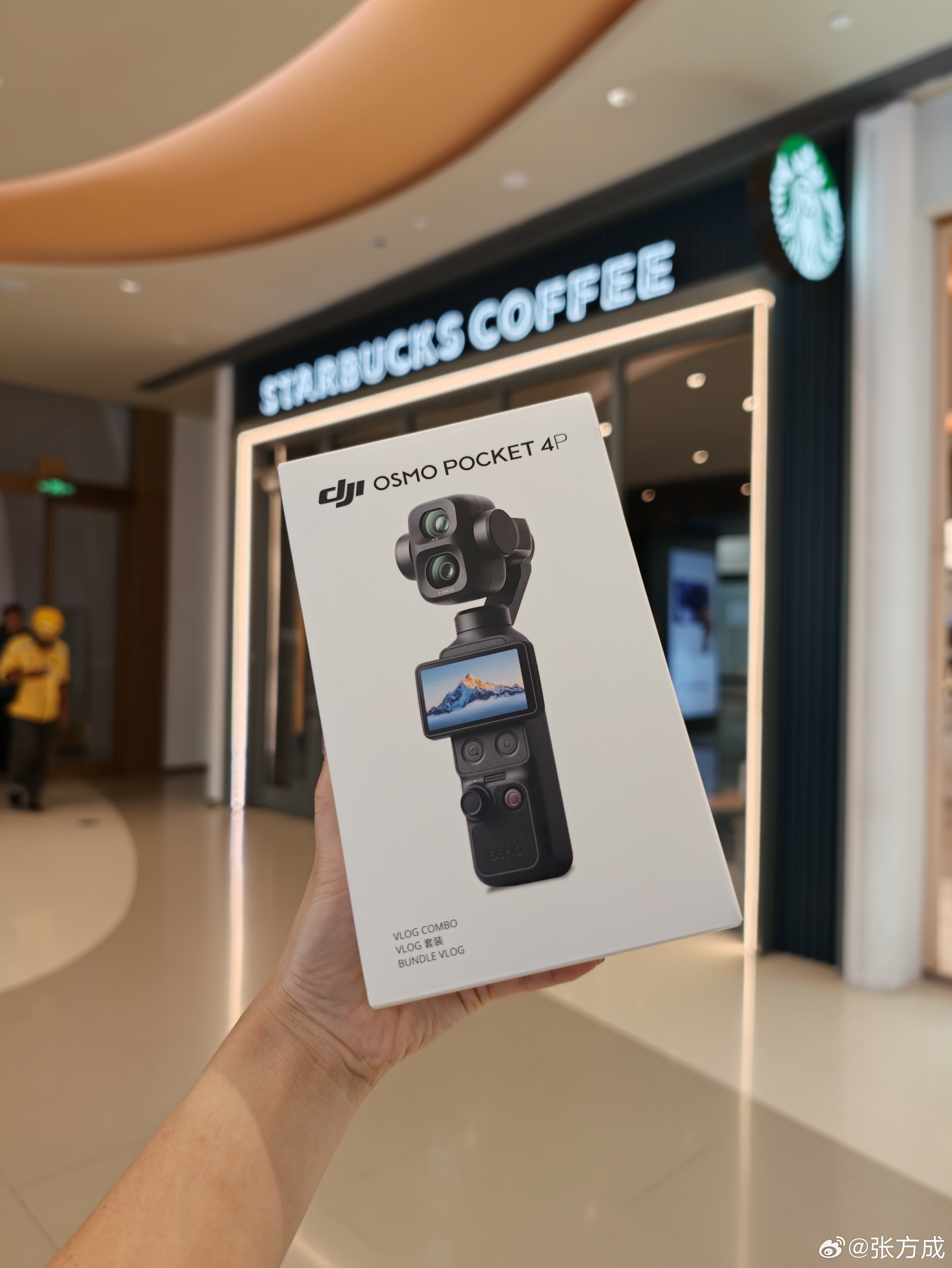有货了前几天就通知我去拿到了然后也给我道歉了给我安排个女店总对接让我把微博删了我