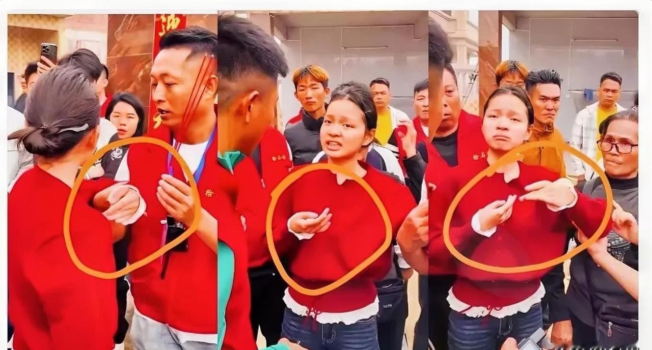 一个女孩在抗议中被推倒地，第一反应不是用手撑地，却翘起奇怪的手势。
哪怕头快撞上