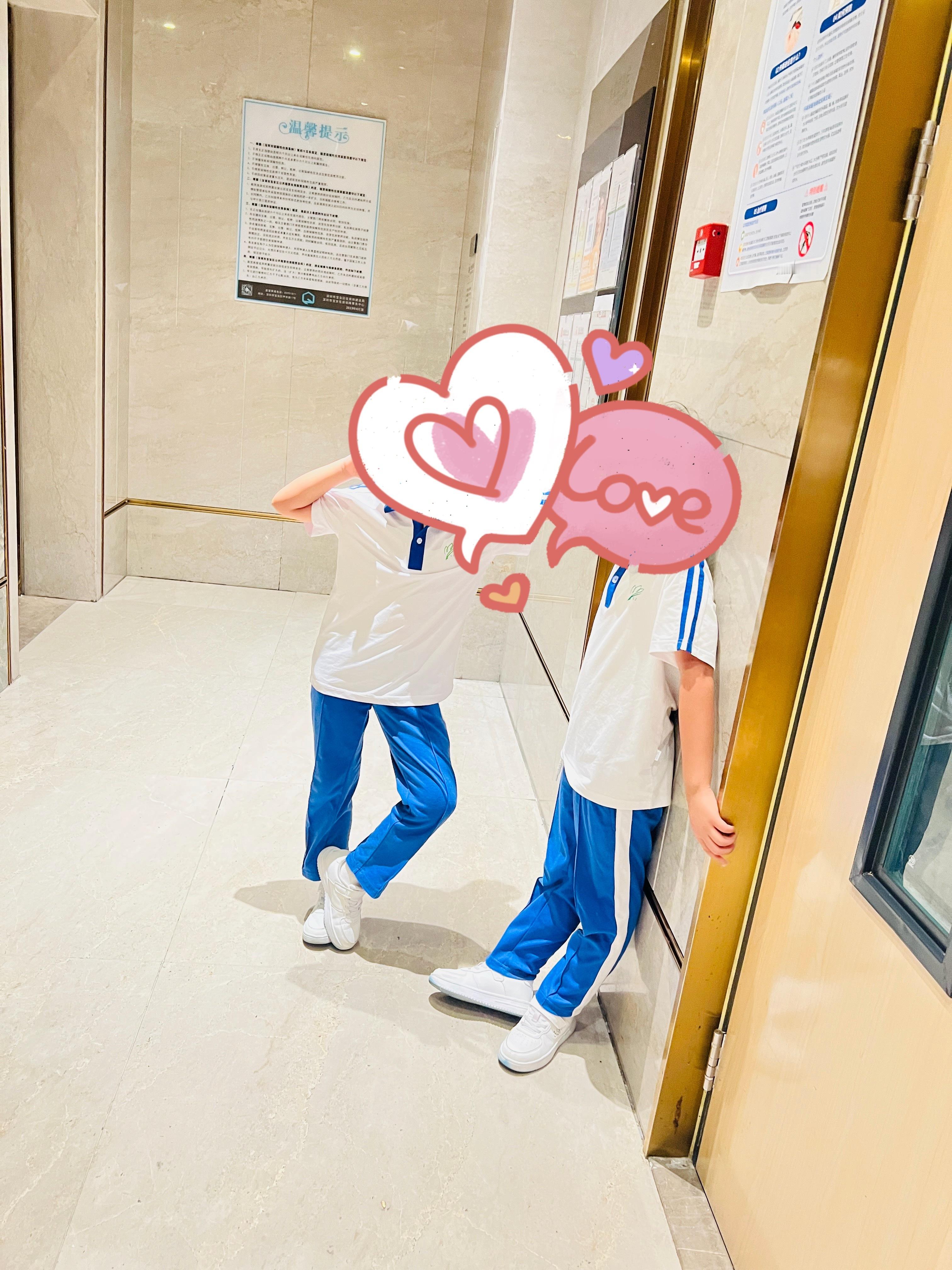 深圳校服真香幼儿园小班开学第一天场面完全失控真心觉得我们的校服好好看[舔屏]52