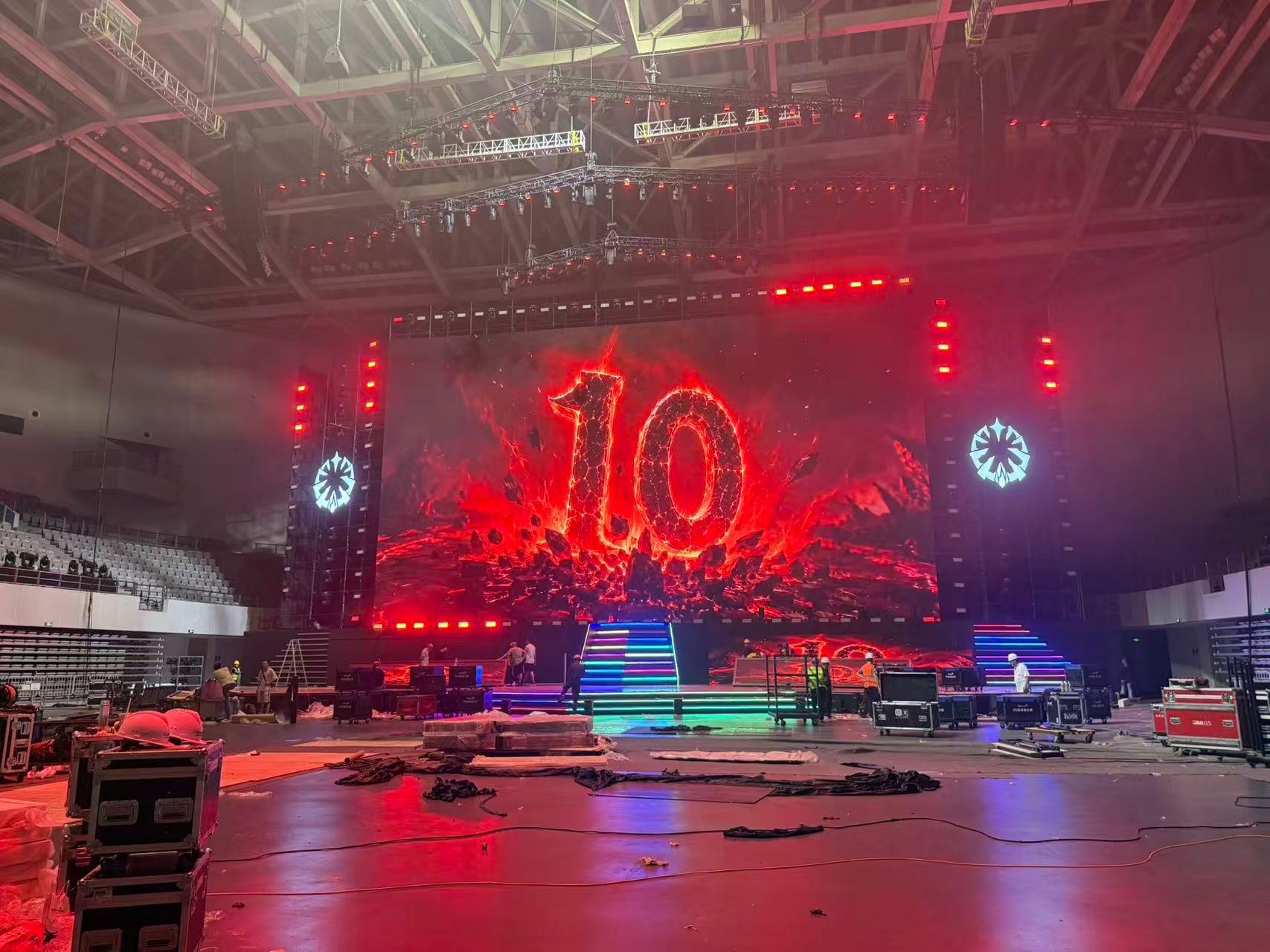 收到DOTA2不朽杯s2 的一些现场照片，这次线下赛比赛场地的布置真不错，这次现