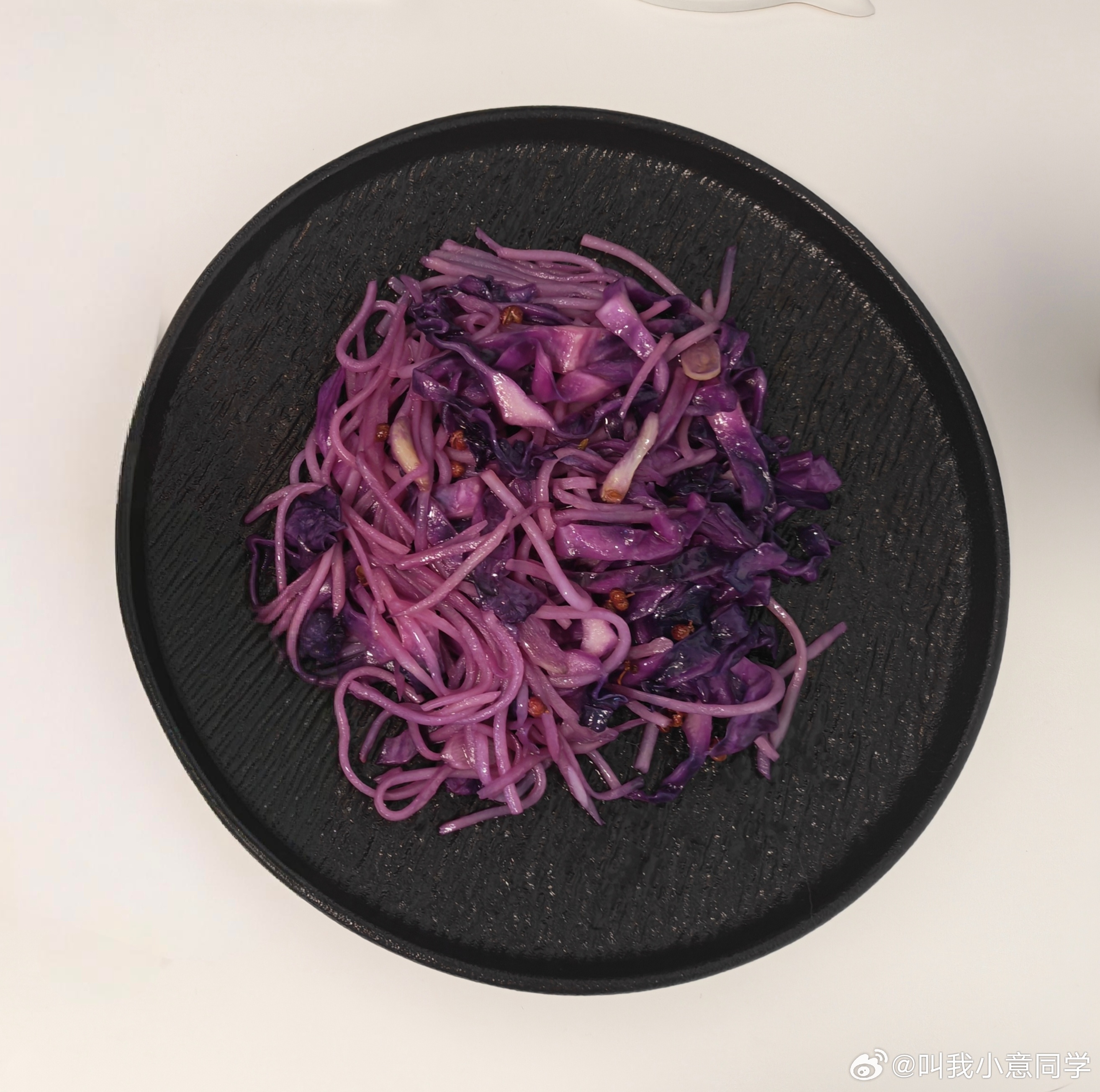 做饭真的不要灵机一动！紫甘蓝炒土豆丝，你们吃过吗
