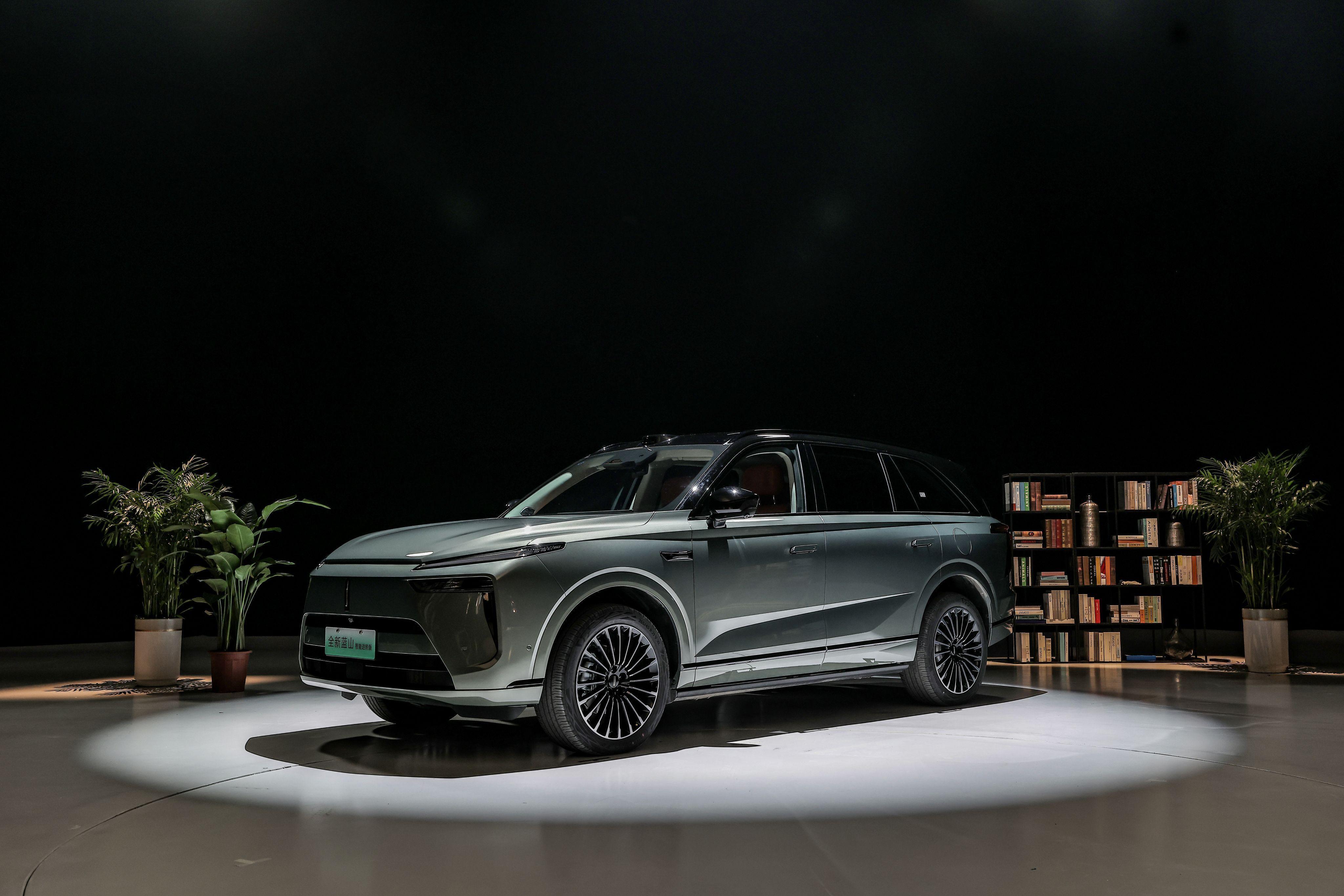 广州车展，长城发布了 VLA 辅助驾驶大模型。昨天，这个大模型的真身 CP Ma