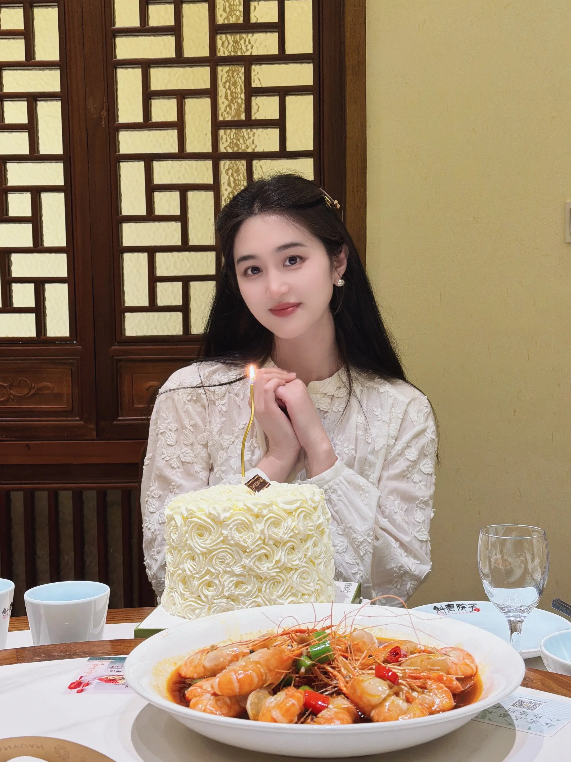 祝这个世界上最可爱的女孩子 生日快乐🤍！