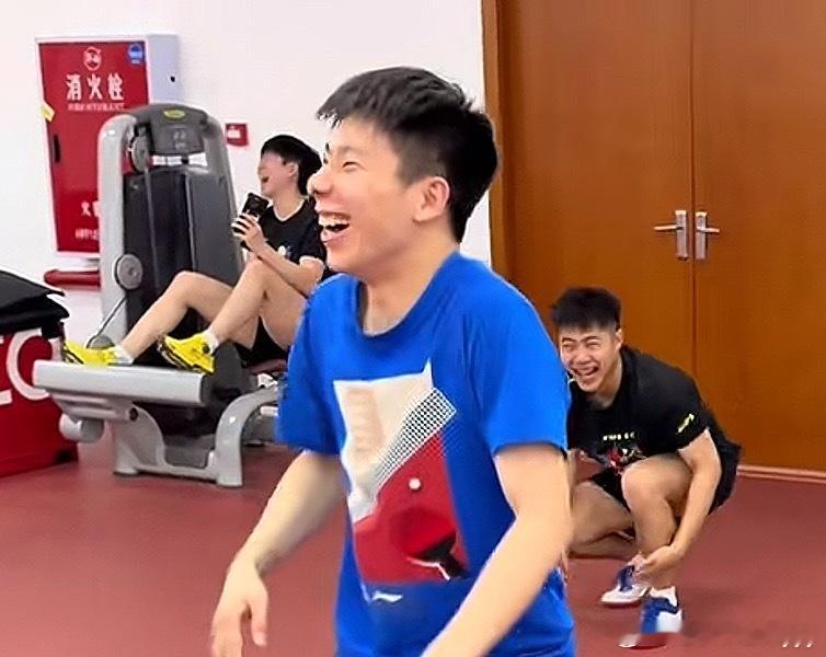 笑吧笑吧 谁能忍住呢哈哈哈哈哈哈哈哈哈哈哈哈哈哈哈哈哈哈哈哈哈哈哈哈哈哈哈哈哈哈