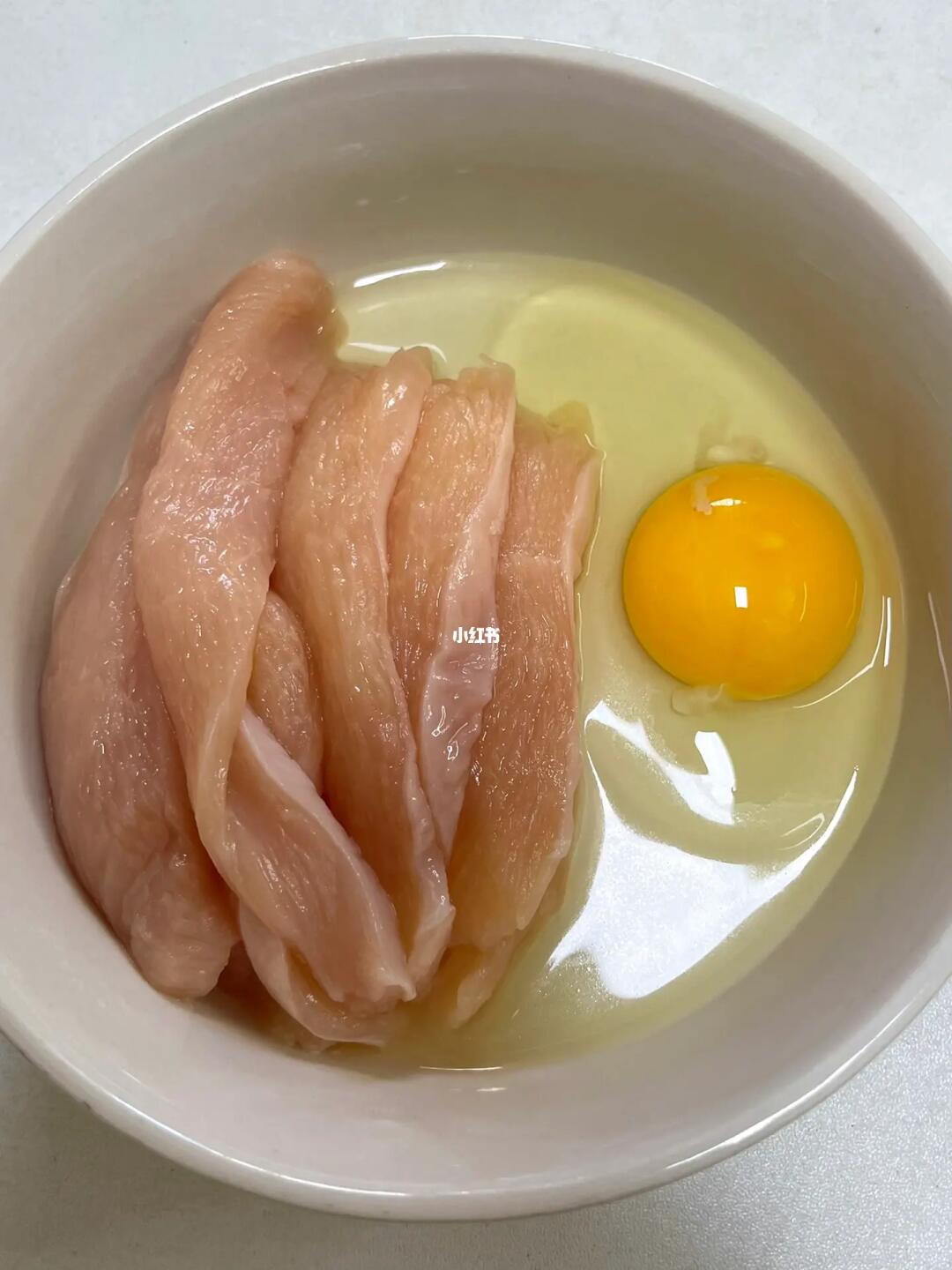 感觉以前鸡胸肉都白吃了…