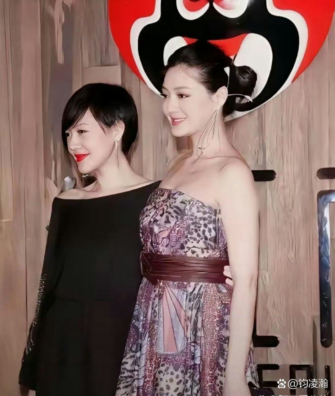 当年俏江南刚﻿‏开业那会儿，大S就亲﻿⁠自露面﻿‏给婆家撑场子。 