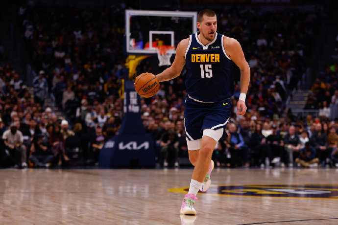 约基奇MVP榜第一NBA官方更新最新一期MVP榜单，约基奇继续位列首位，二到五位