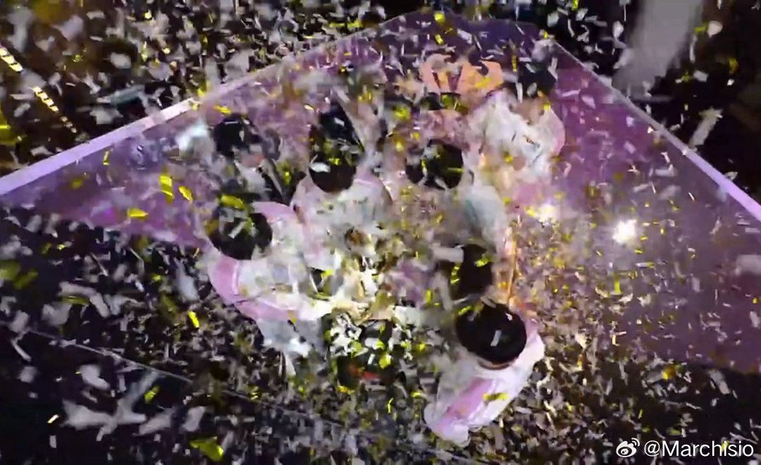 金色的雨！恭喜BLG！ blg对战g2