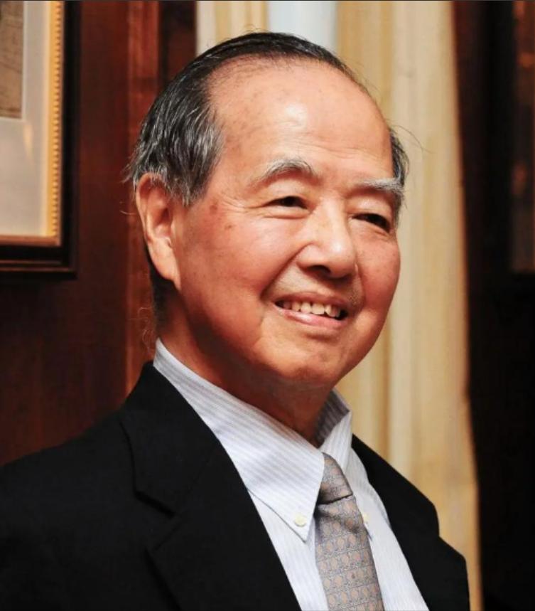 [微风]有人问李政道，你为什么不回国养老？如果回国的话，生活比在美国好多了！但是